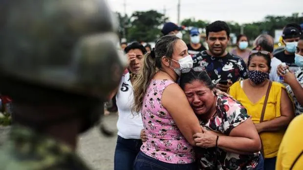 Un nuevo motín en una cárcel de Ecuador deja al menos 68 presos muertos y 25 heridos