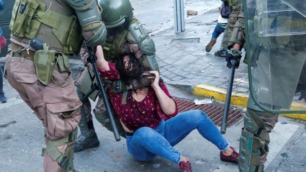 Medidas del Gobierno Boric: indultos y retirada de querellas para los presos de las protestas de 2019