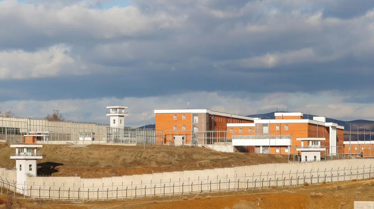 Vista de la prisión de Gjilan, Kosovo, que acogerá a los presos extranjeros deportados por Dinamarca
