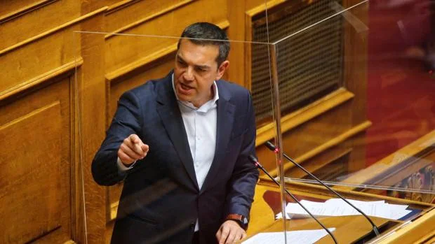 Tsipras pierde la moción de censura contra el Gobierno conservador de Mitsotakis en Grecia