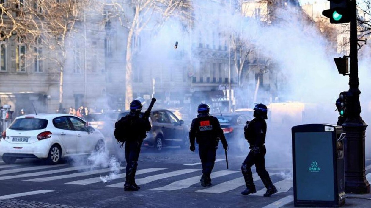 Un momento de la actuación policial en el centro de París