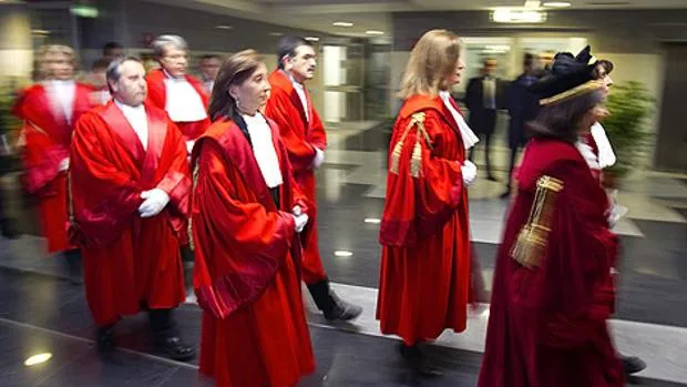 Los magistrados italianos que entren en política nunca más podrán vestir la toga