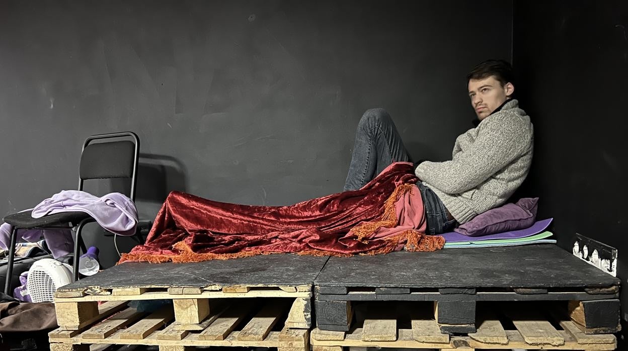 Daniel, de 25 años y natural de Odesa, es uno de los actores