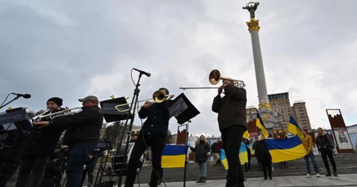 Algunos de los miembros de la Orquesta Filarómica Clásica de Kiev, este miércole