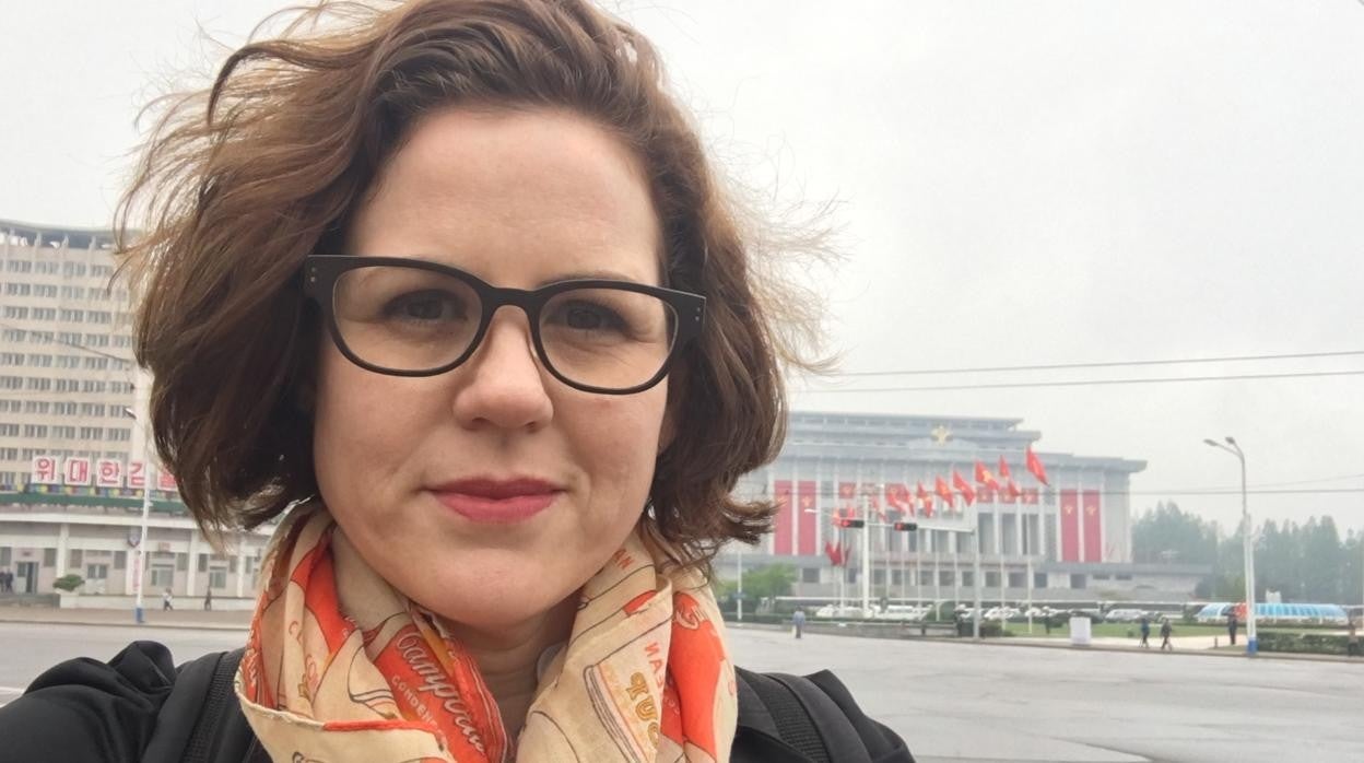 La periodista neozelandesa Anna Fifield, en Pyongyang durante el VII Congreso del Partido de los Trabajadores, celebrado en mayo de 2016