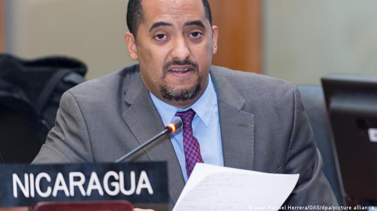 El embajador de Nicaragua ante la OEA, Arturo McFields