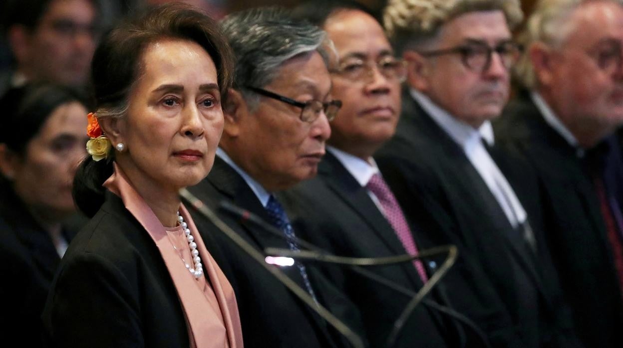 Foto de archivo de la líder de Myanmar, Aung San Suu Kyi, cuando asistió a una audiencia en La Haya