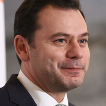 El político portugués Luis Montenegro