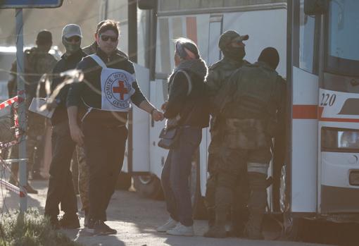 Evacuaciones de civiles en Mariúpol