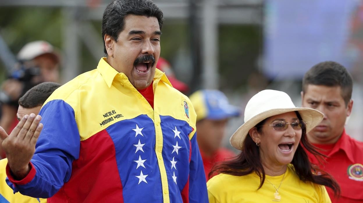 Maduro y Cilia Flores