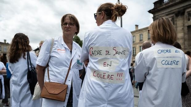 Francia entra en una zona de turbulencias políticas a cinco días de la primera vuelta de las legislativas