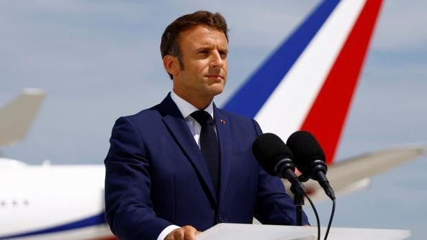 Macron se prepara para un maremoto de protesta social y crisis económica