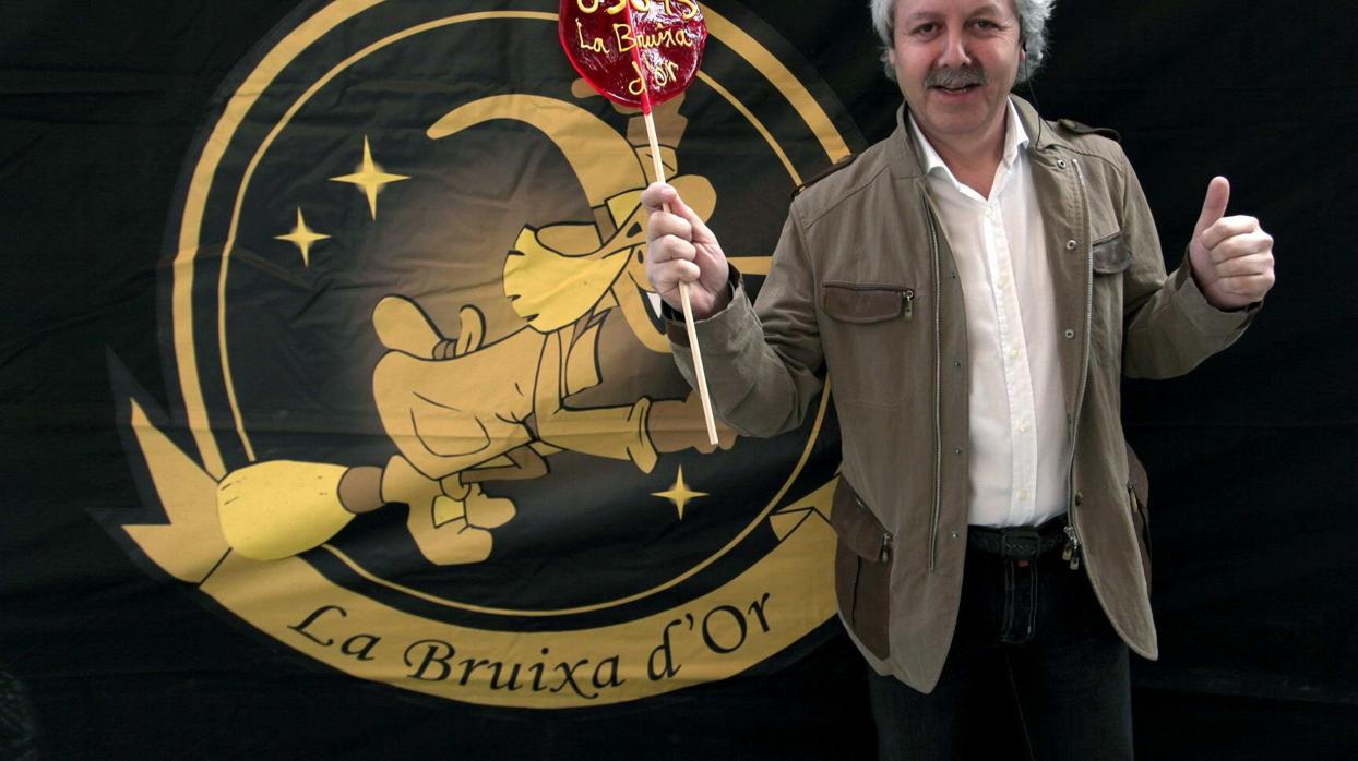 Xavier Gabriel, el propietario de la administración La Bruixa d'Or de Sort (Lérida)