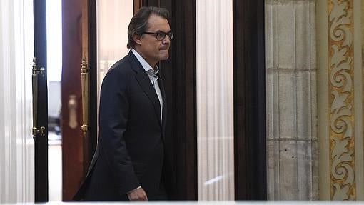 Artur Mas acude a una reunión de Junts pel Sí