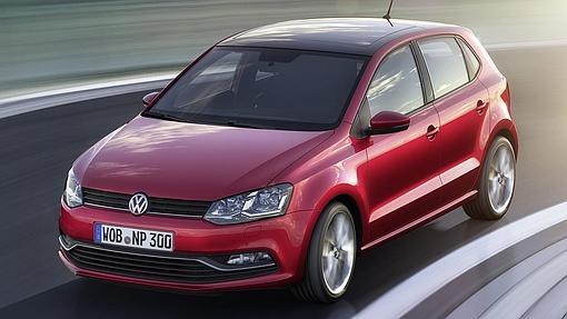 Es más pequeño que el VW Golf, pero el Polo tambien es bastante más barato