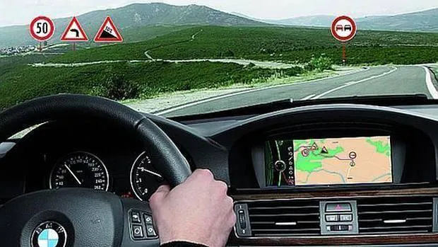 Te pueden multar por usar el GPS en el coche