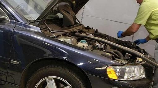 Hay que revisar el coche de vez en cuando en un taller especializado