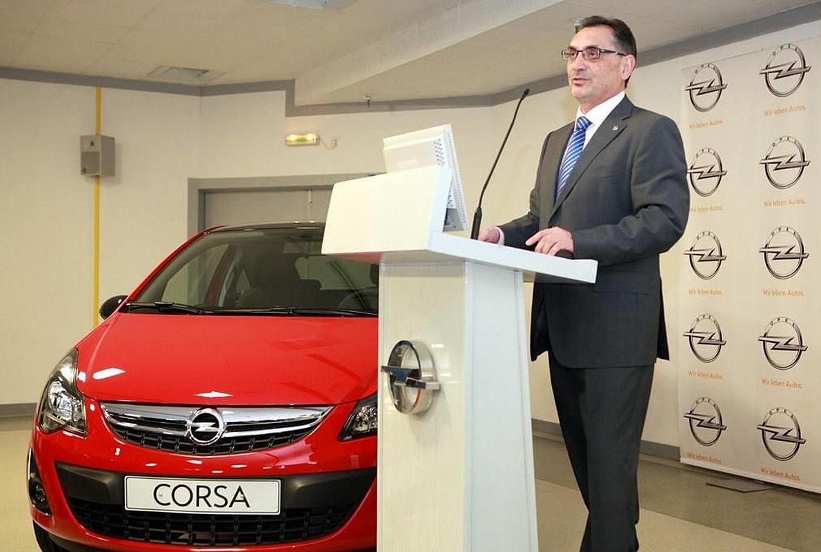 El director General de «General Motors España», Antonio Cobo, es elegido nuevo presidente de ANFAC