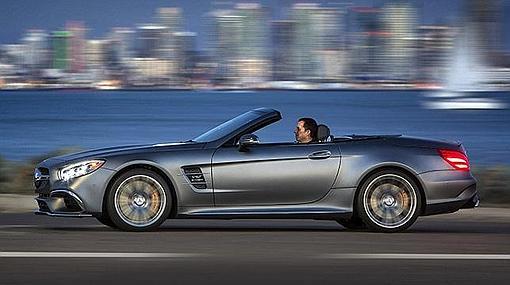 La vista lateral del Mercedes SL no puede ser más bonita