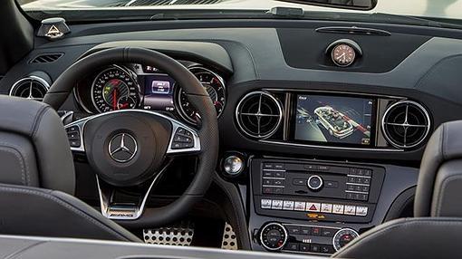 El salpicadero sigue siendo, como en la versión anterior, uno de los más completos del mercado