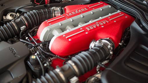 El motor del GTC4Lusso genera 690 caballos y 697Nm de par