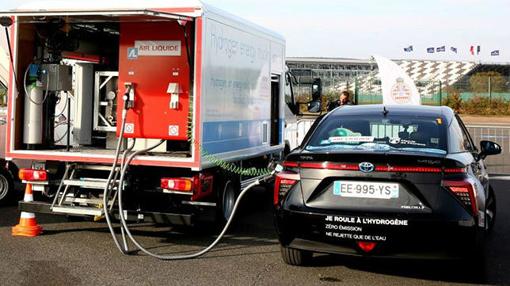 La recarga de hidrógeno tuvo que hacerse con un depósito especial