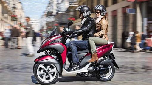 El pasajero debe ir siempre con casco