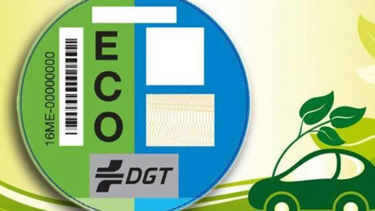 Cómo y dónde adquirir la etiqueta medioambiental de la DGT, y cuánto cuesta
