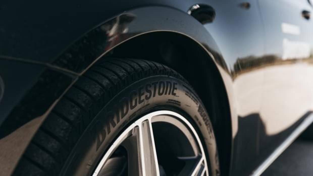 Bridgestone presenta el Turanza T005, neumático premium para SUV y turismos