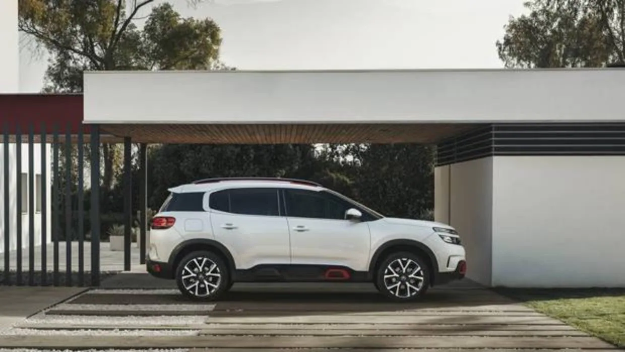 Citroën completa su gama Aircross con el personalizable C5