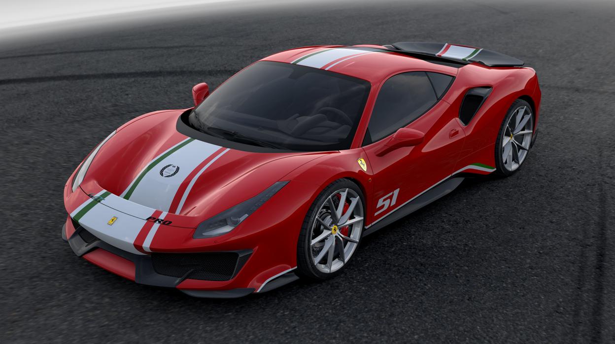 Equipamiento especial para el nuevo Ferrari 488 Pista: inspirado en el mundo de la competición