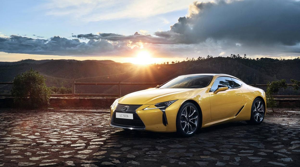 Acabado exclusivo Yellow Edition para el coupé deportivo de Lexus