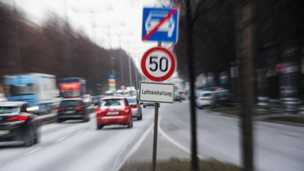 Un tribunal alemán obliga a la ciudad de Fráncfort a prohibir los diésel antiguos