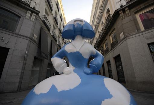 Menina en la calle Preciados de Madrid, el pasado abril