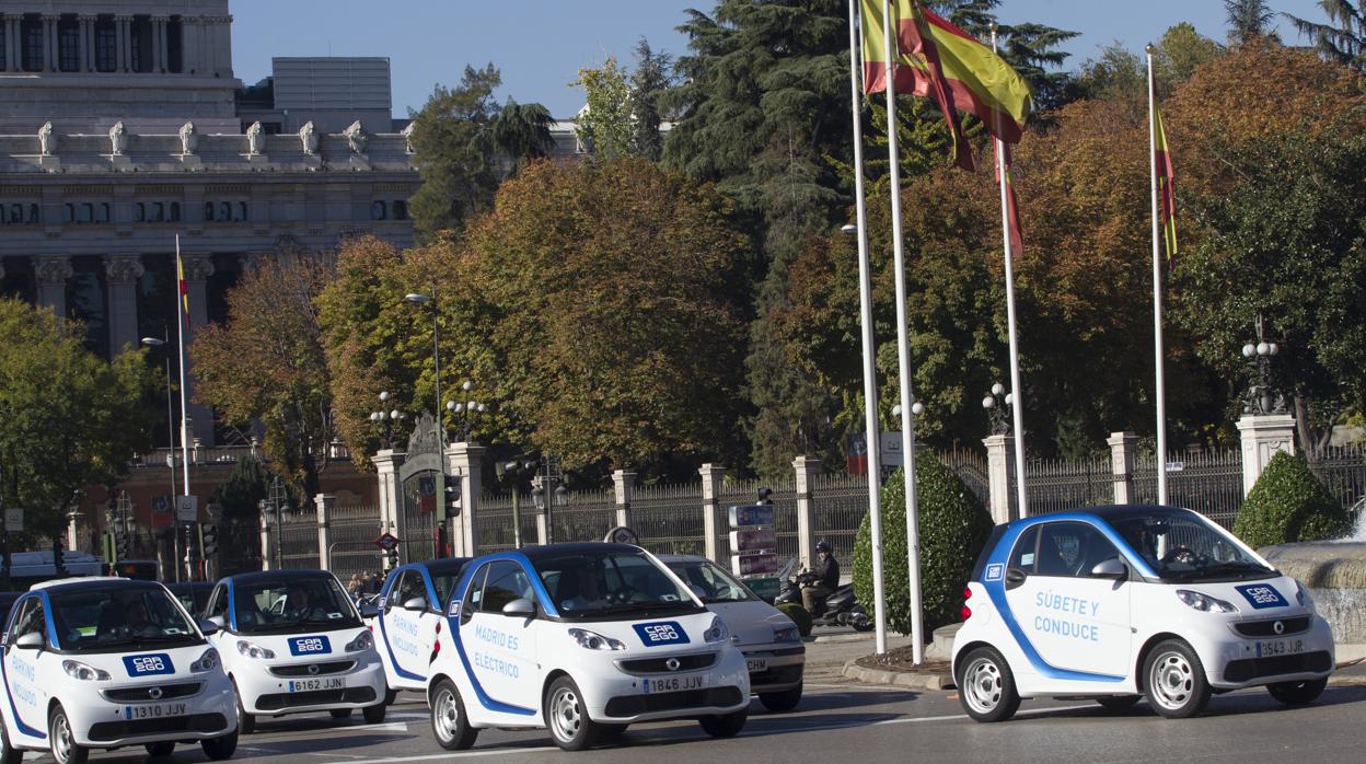 Coches eléctricos de la empresa de car sharing Car2Go en Madrid