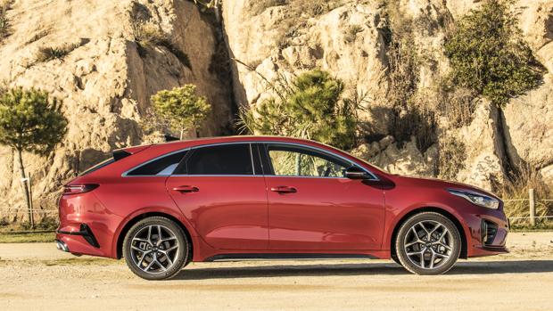 Kia ProCeed: altas prestaciones aunadas al espacio y versatilidad de un familiar