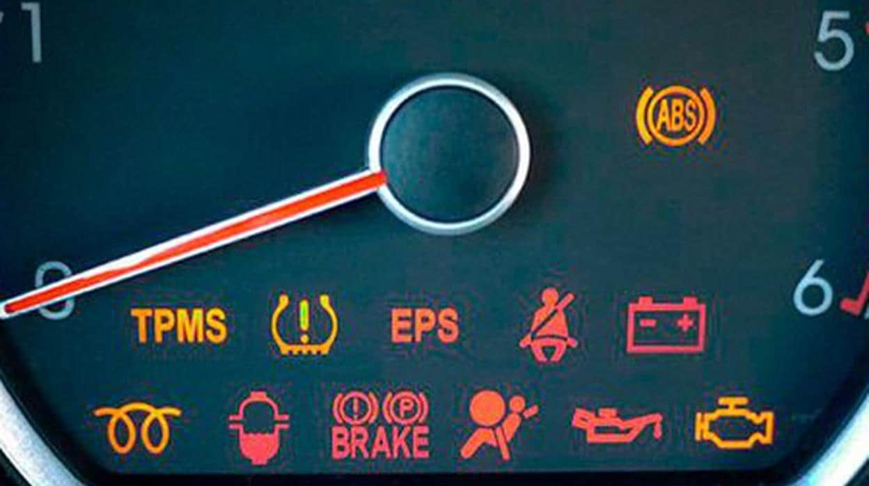 Los 5 tipos de luces del coche - Experto en Siniestros