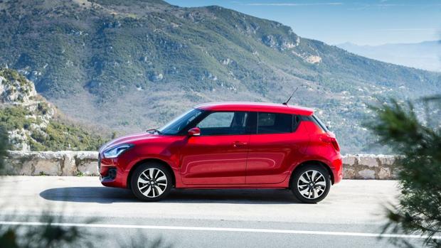 Probamos la «baja hibridación» del Suzuki Swift: juvenil y eficiente