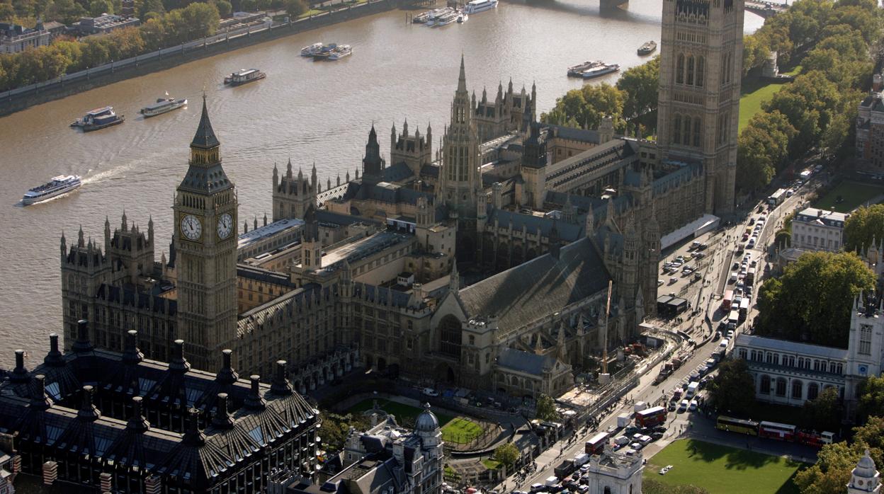 Londres cobrará 15 euros por entrar al centro con el coche a partir de este lunes