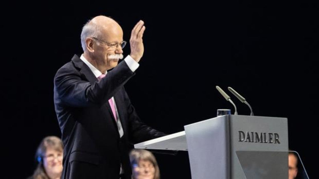 El presidente de Daimler AG, Dieter Zetsche, tras su discurso durante la Junta General de Accionistas de Daimler AG