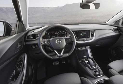 Opel Grandland X Hybrid4: híbrido enchufable de 300 CV y tracción total