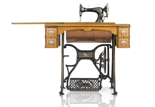 Peugeot, la transformación de un fabricante de corsés en un gigante del motor