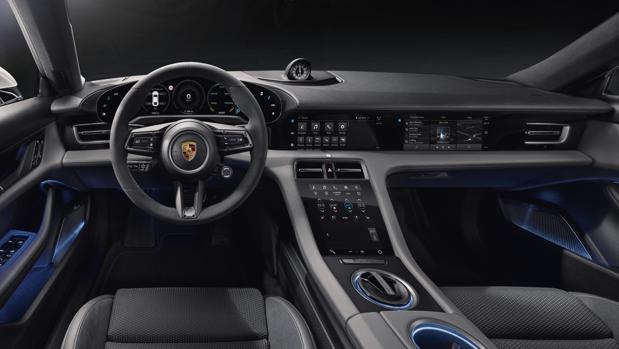 Porsche desvela el interior del nuevo Taycan: digital y minimalista, centrado en el conductor