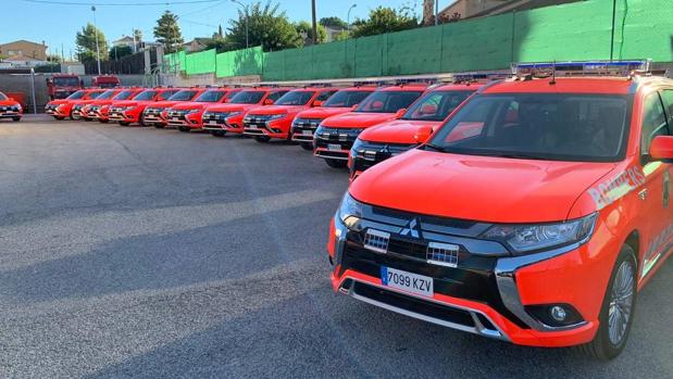 Catorce Mitsubishi Outlander PHEV para el cuerpo de bomberos de la Comunidad Valenciana