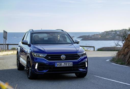 Nuevo Volkswagen T-Roc R: un SUV deportivo y versátil