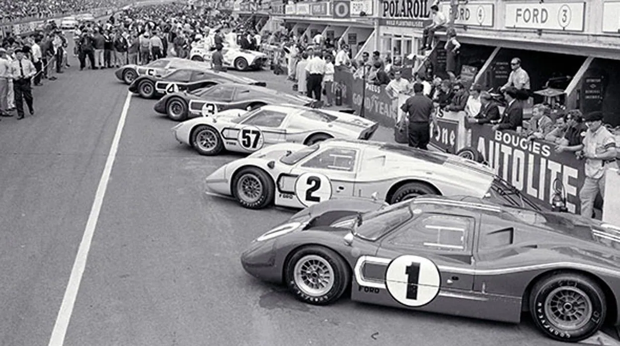 El sorprendente declive de Ferrari frente a Ford: la historia real de «Le Mans &#039;66»