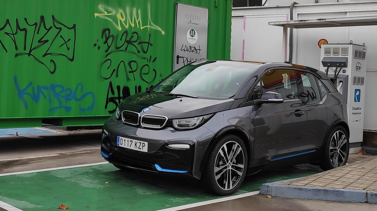 BMW i3s 2019: eléctrico, perfecto para la ciudad y con extra de «chispa»