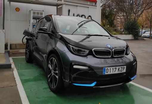 BMW i3s 2019: eléctrico, perfecto para la ciudad y con extra de «chispa»