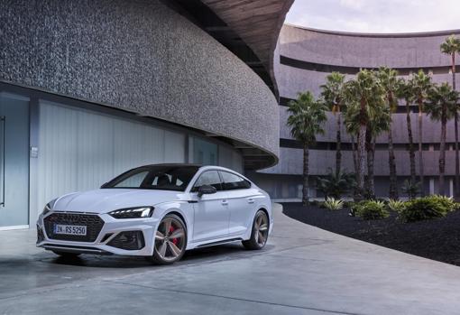 RS 5 Coupé y Sportback: los modelos de altas prestaciones de Audi se ponen al día