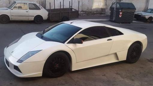 La transformación más radical de un Renault Fuego en un Lamborghini Murciélago